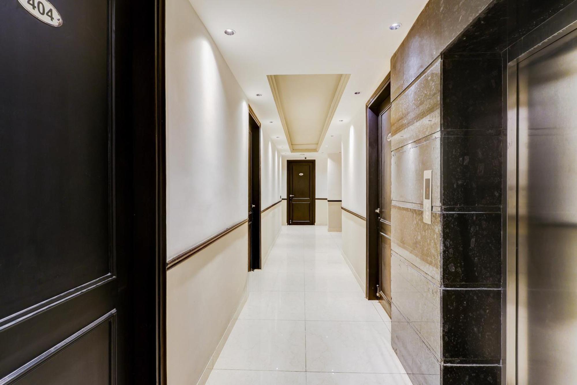 מלון גורגאון Super Townhouse Oak Udyog Vihar מראה חיצוני תמונה