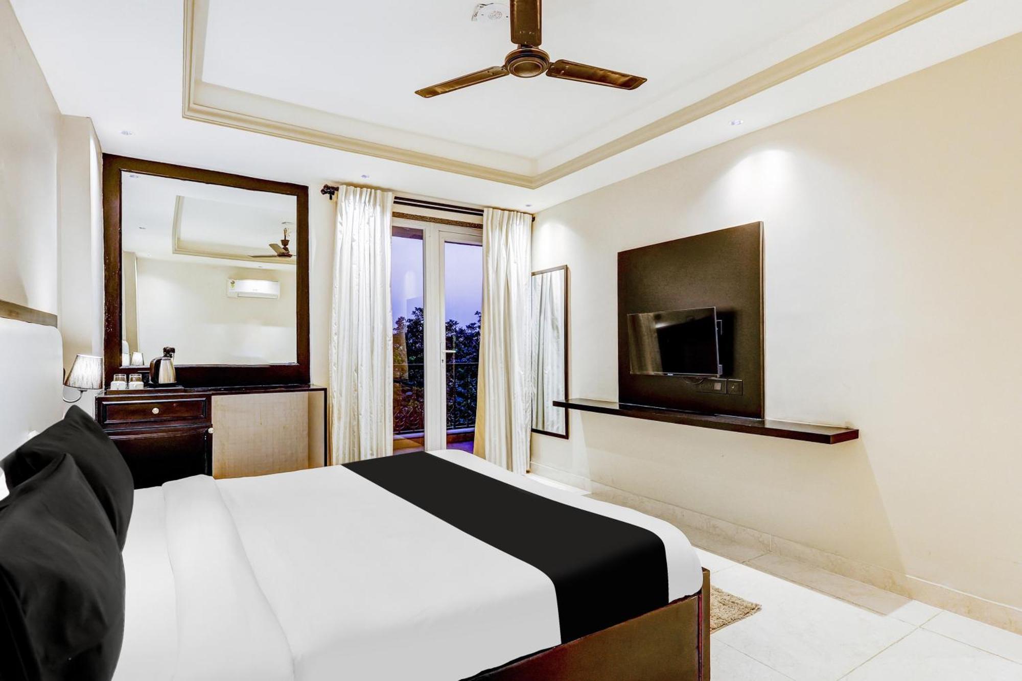 מלון גורגאון Super Townhouse Oak Udyog Vihar מראה חיצוני תמונה