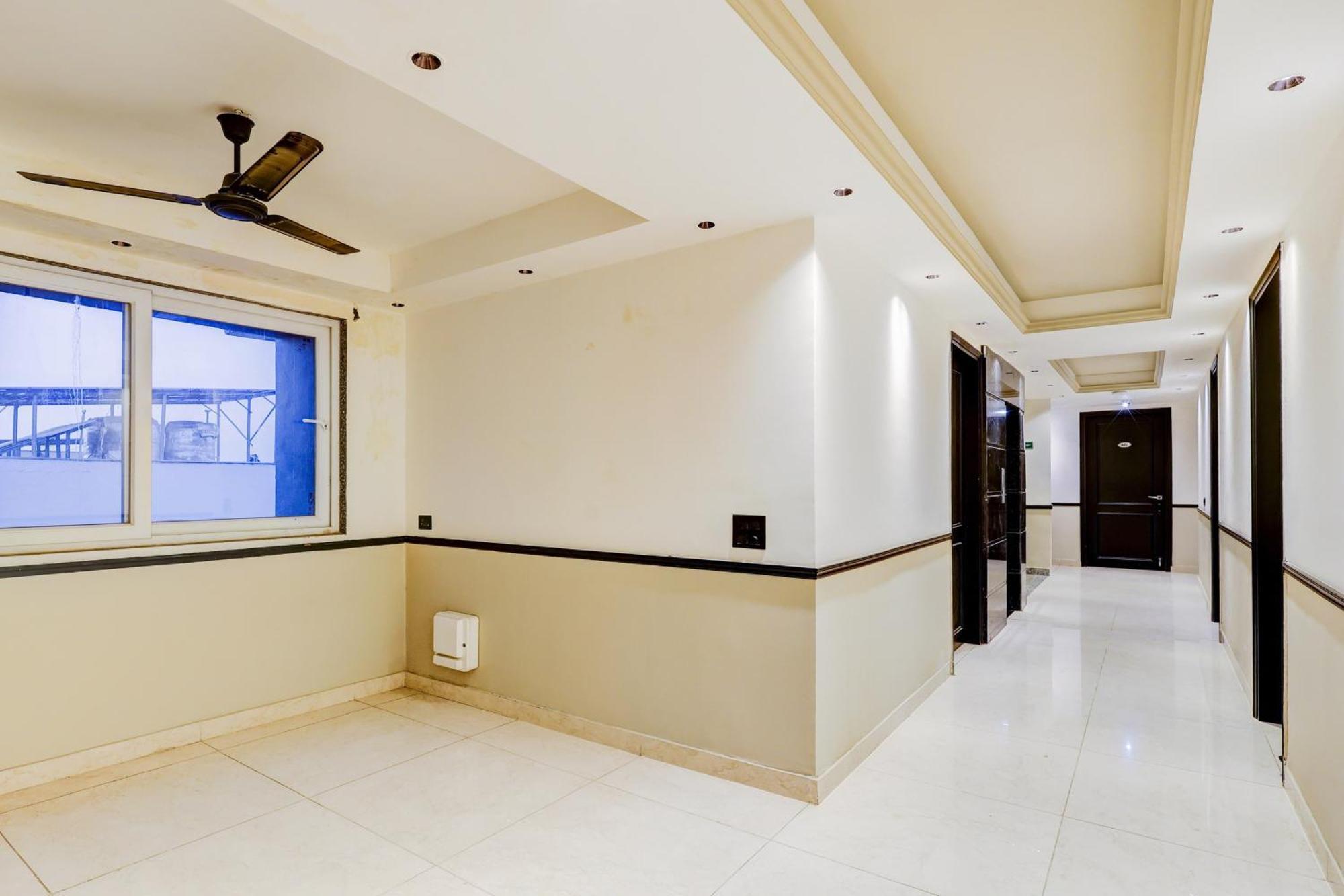 מלון גורגאון Super Townhouse Oak Udyog Vihar מראה חיצוני תמונה