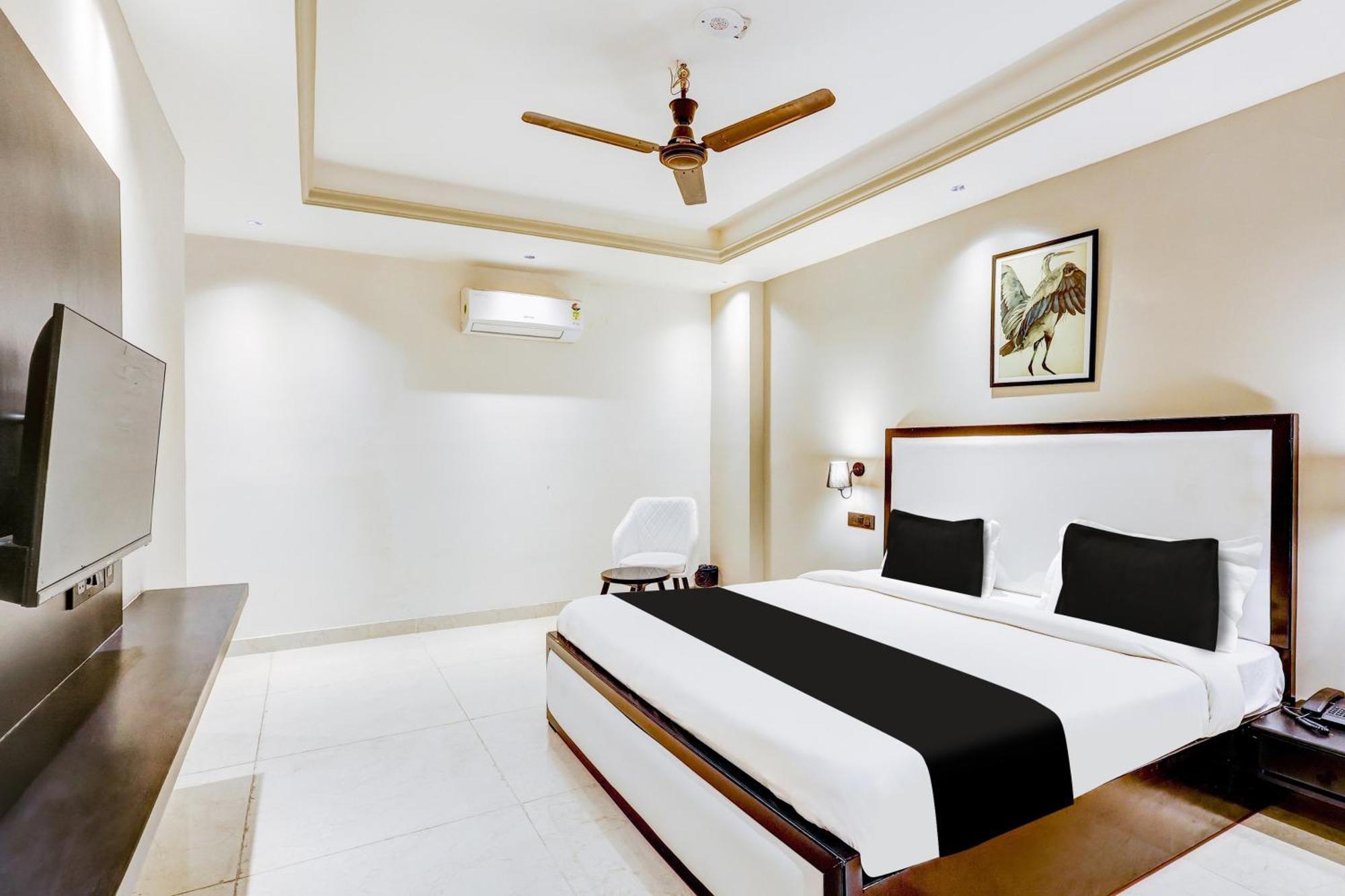 מלון גורגאון Super Townhouse Oak Udyog Vihar מראה חיצוני תמונה
