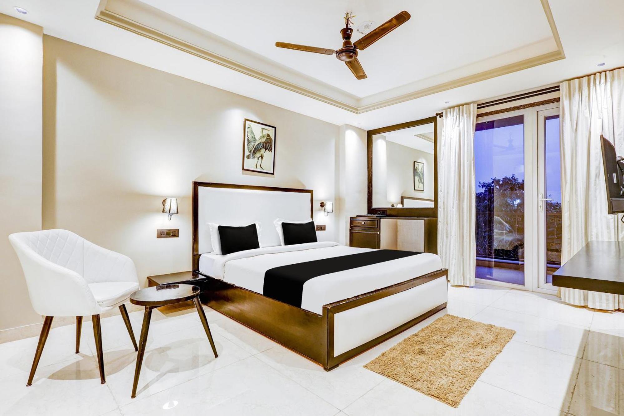 מלון גורגאון Super Townhouse Oak Udyog Vihar מראה חיצוני תמונה